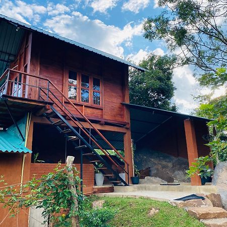 Villa Lion Wood Treehouse Talkote Exterior foto