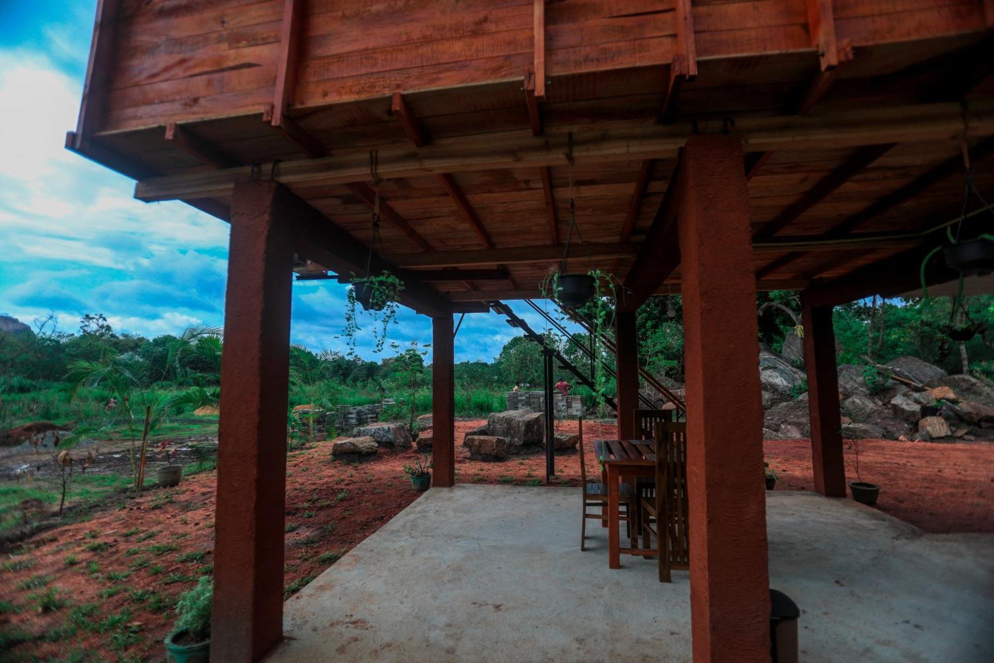 Villa Lion Wood Treehouse Talkote Exterior foto