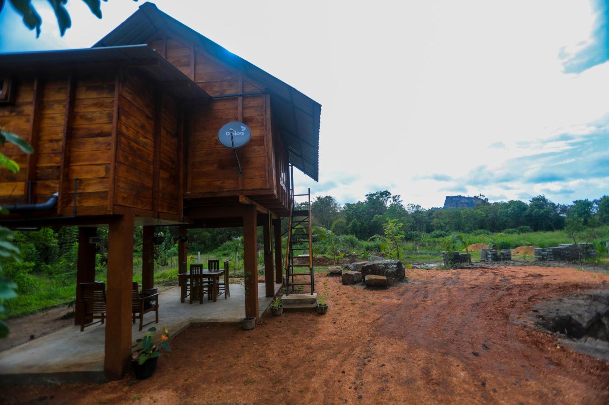 Villa Lion Wood Treehouse Talkote Exterior foto