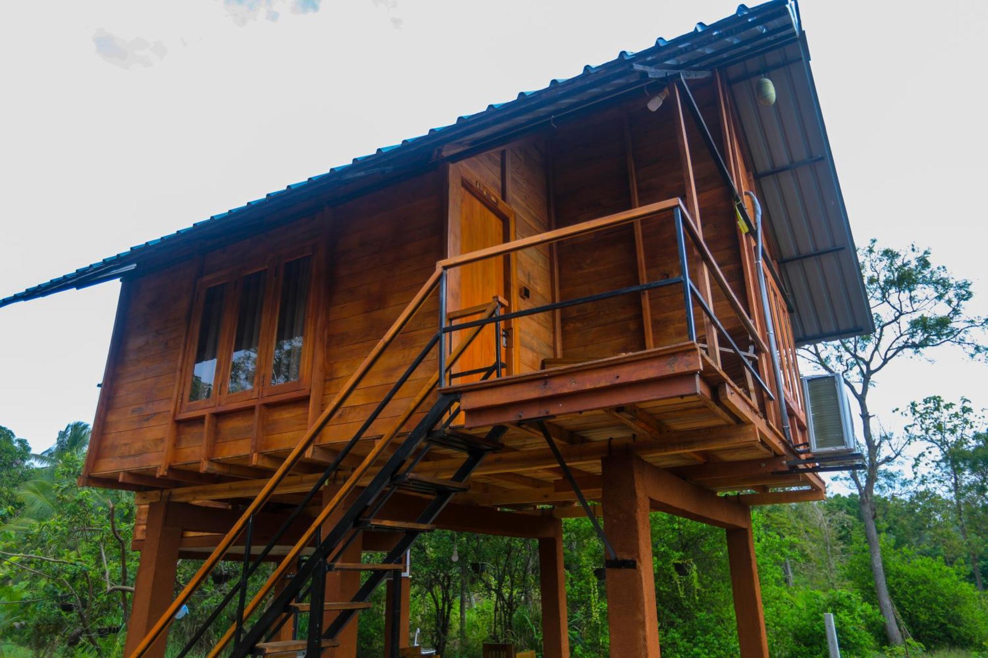Villa Lion Wood Treehouse Talkote Exterior foto